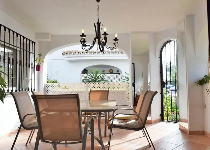 Atico Duplex En Los Naranjos, Marbella
