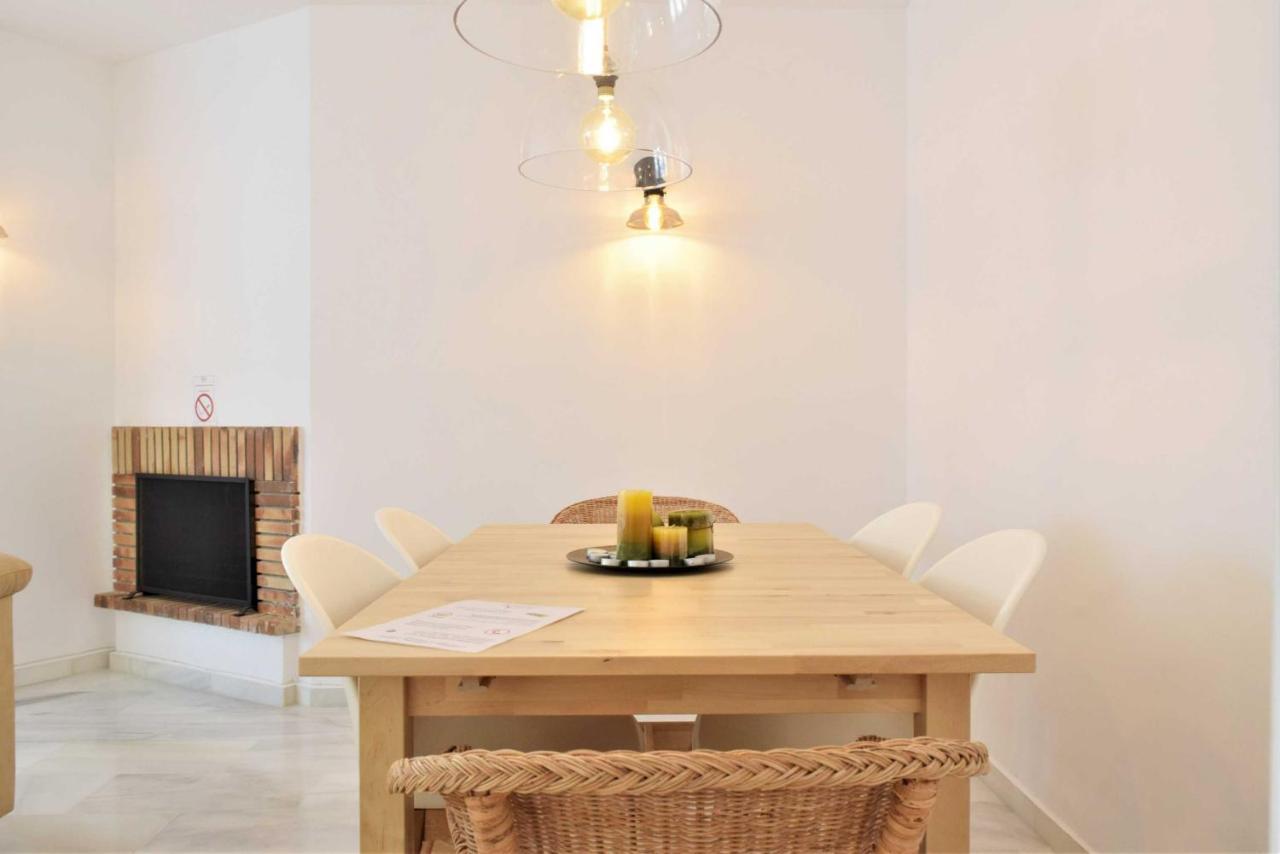 Atico Duplex En Naranjos, Appartement Marbella