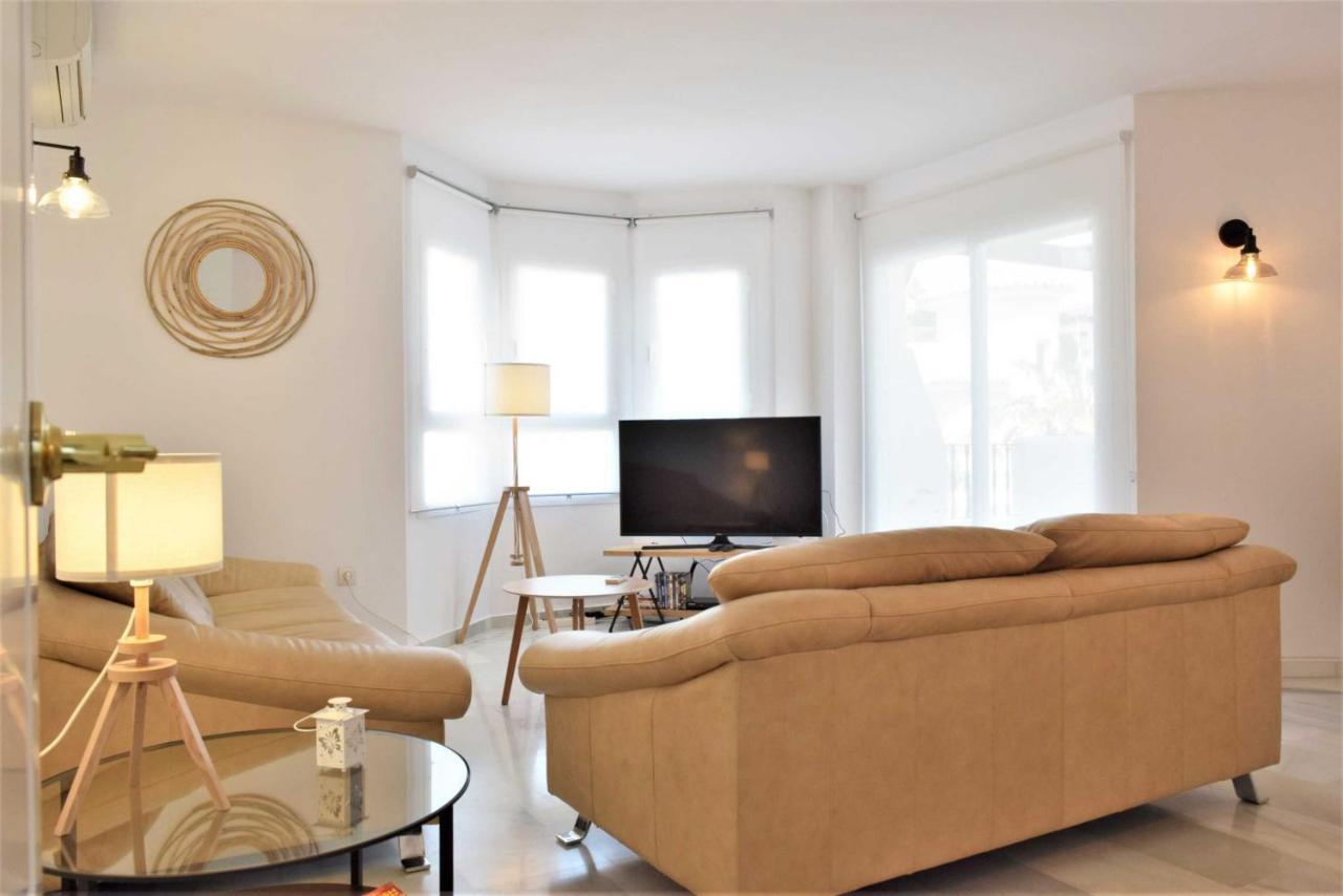 Atico Duplex En Naranjos, *